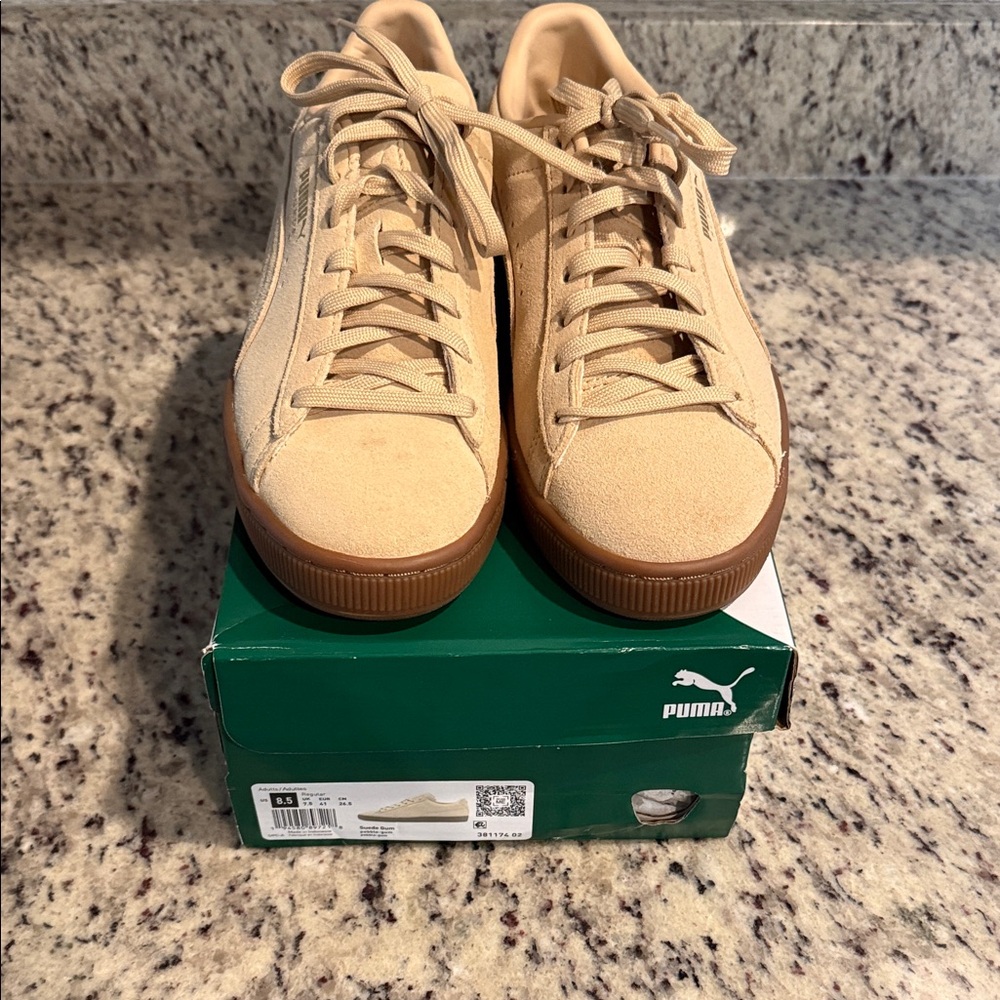 Puma Men's Tan Suede Sneakers